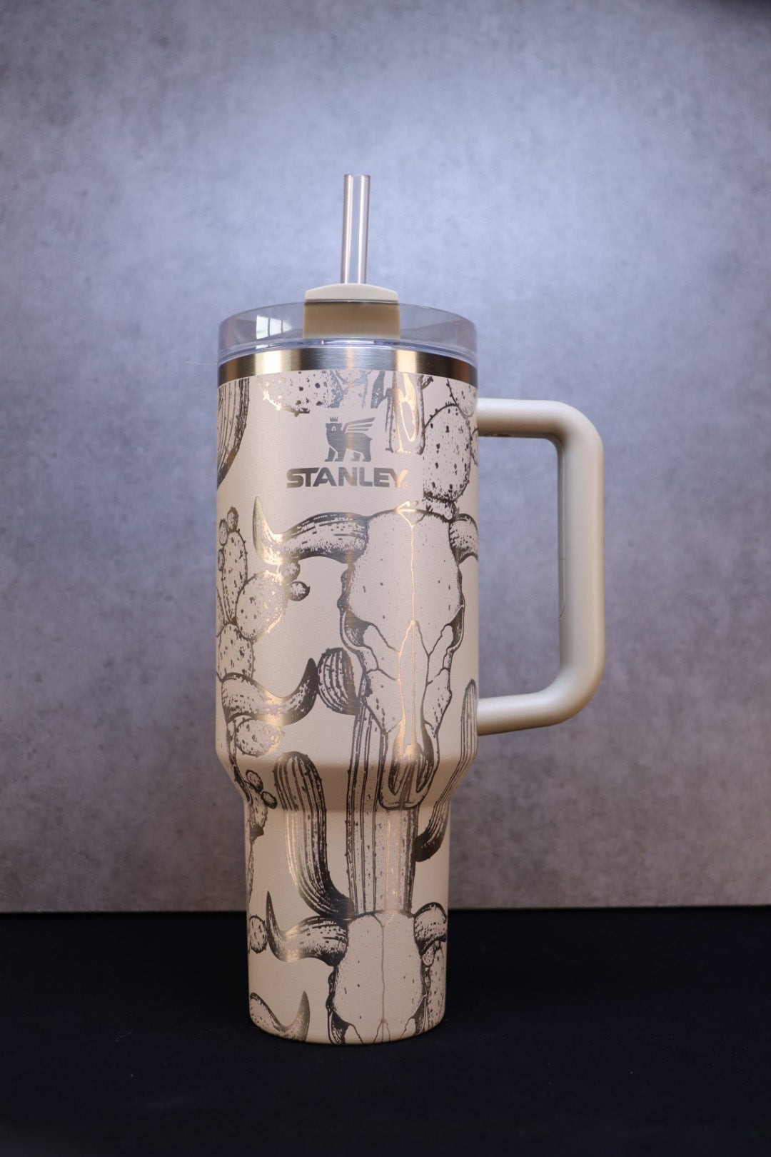 Cactus & Cow Skull on Taupe 40oz Stanley