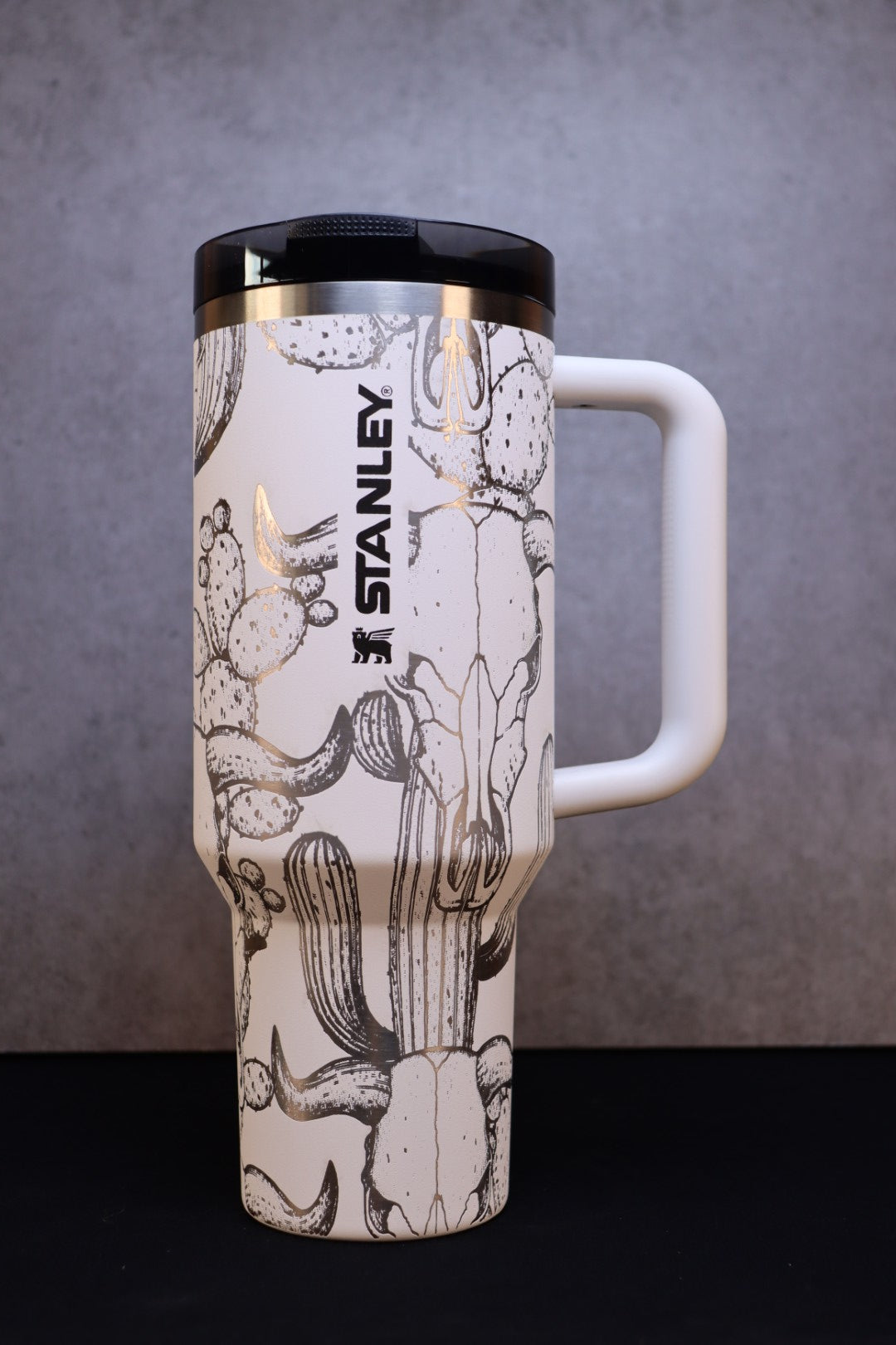 Cactus & Cow Skull on Chalk 40oz Stanley ProTour