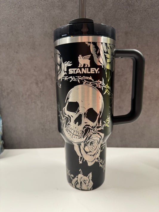 Skull & Roses on 40oz Black Glow Stanley