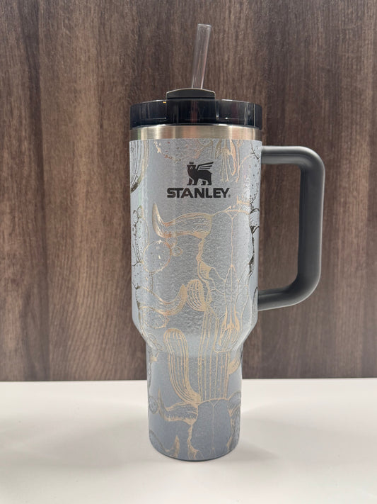 Cow Skull & Cacti on Gray Hammertone 40oz Stanley