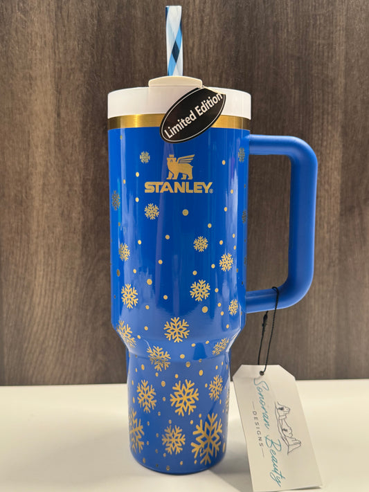 Snowflakes on Artic Twist 40oz Stanley